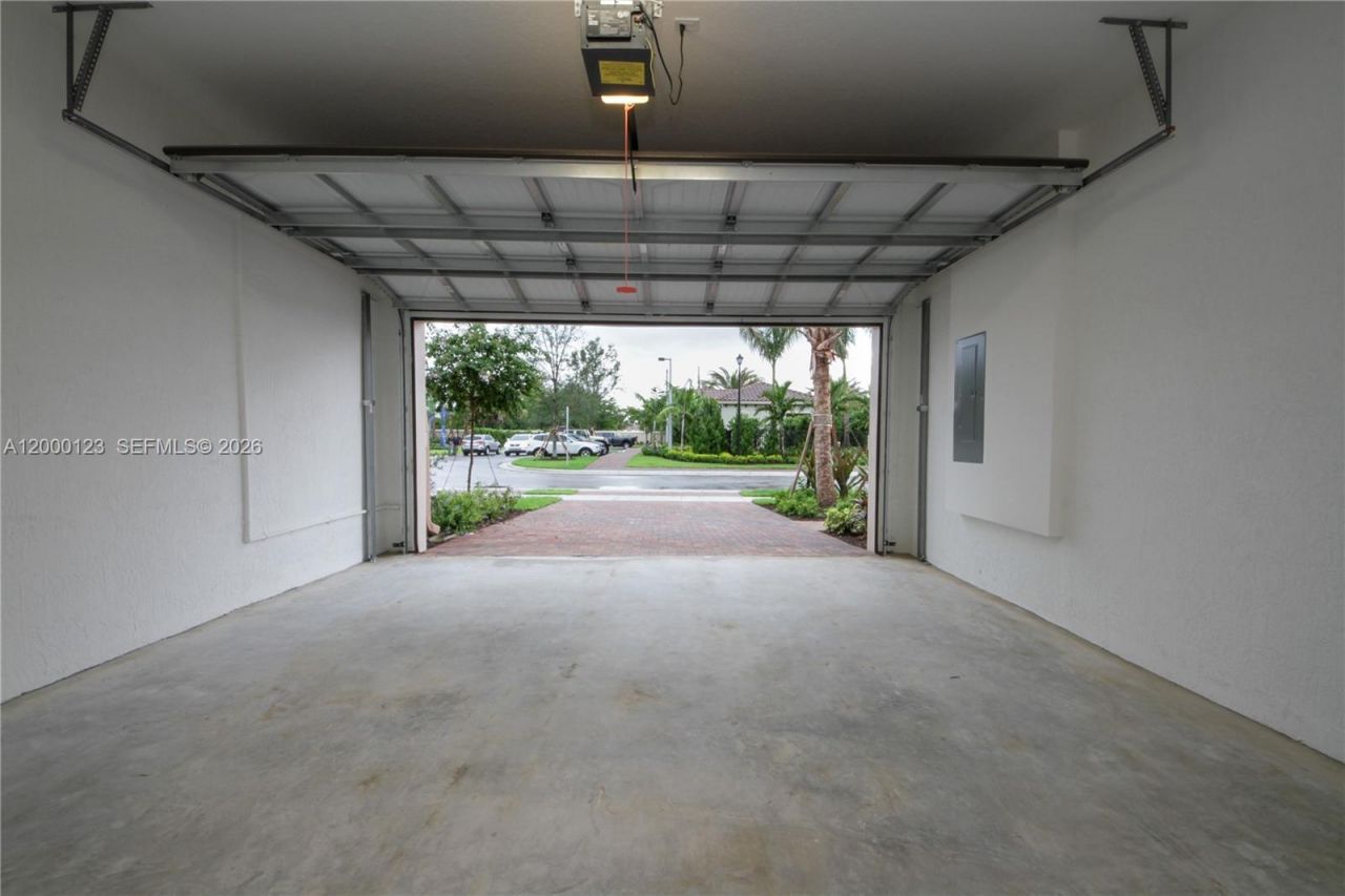 106 SW 127th Terrace, Unit 106, Plantation, FL 33325 Photo