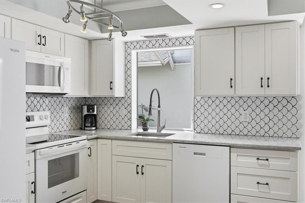 13730 Downing Ln, Unit W-1, Fort Myers, FL 33919 Photo