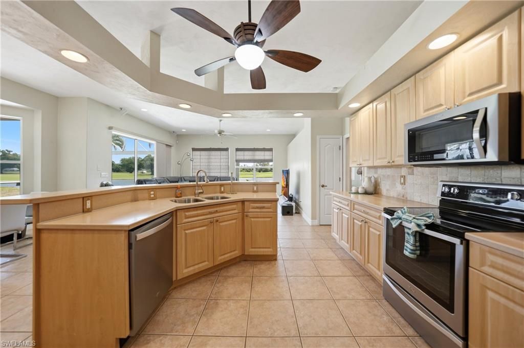 1511 NW 29th Pl, Cape Coral, FL 33993 Photo