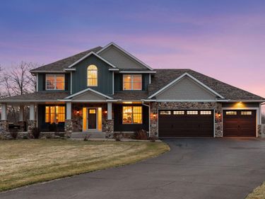 19671 Yellowpine Street NW, Oak Grove, MN 55011