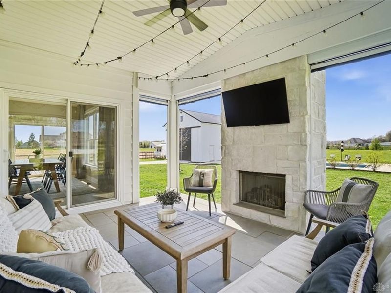 7823 Township Line Road, Clearcreek Township, OH 45068 Photo 3