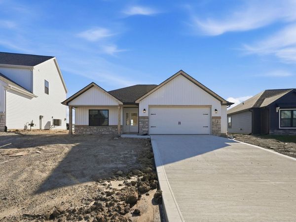 988 Arthur Heights Drive, Fort Wayne, IN 46818