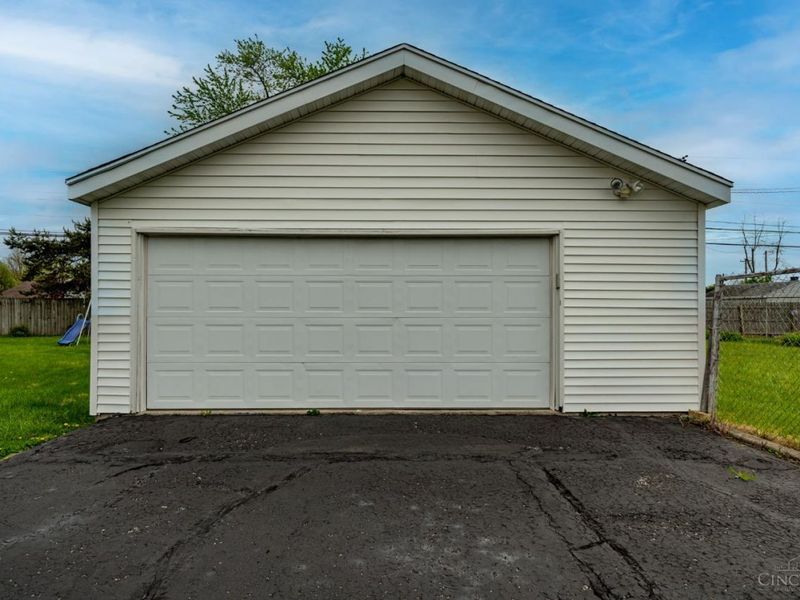 2384 Woodman Drive, Kettering, OH 45420 Photo 26