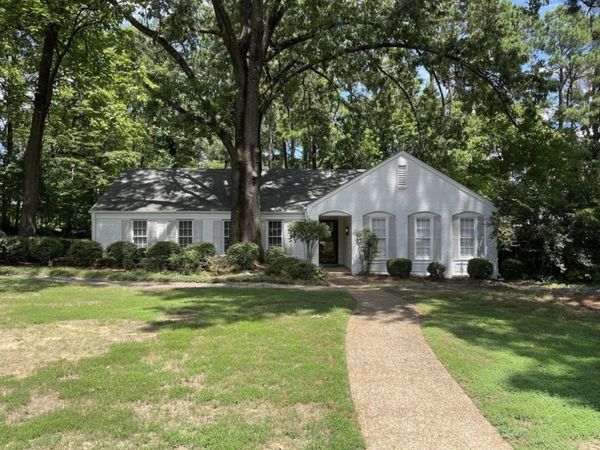 7670 S MCHENRY CIR, Germantown, TN 38138