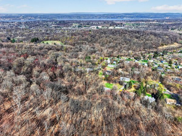 15-16 Hideaway Place , Beacon, NY 12508