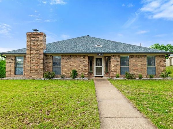 1132 Trinity Drive, Benbrook, TX 76126