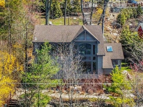 1046 Lakeside Dr E, Vernon, NJ 07422