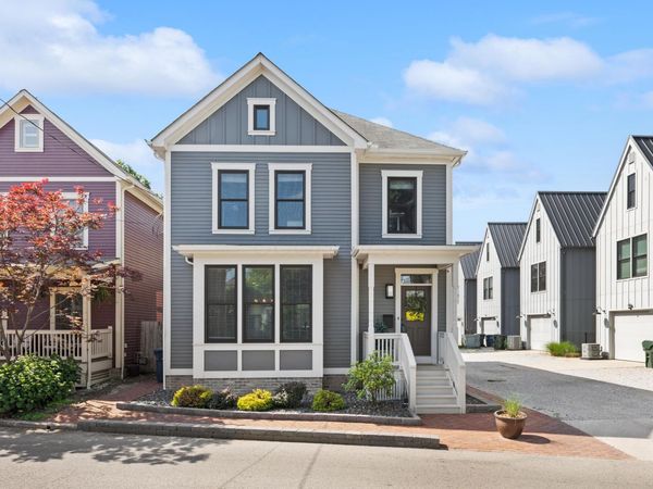 135 Punta Alley, Columbus, OH 43201