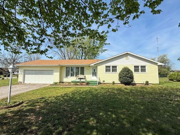 902 S First Street, El Dorado Springs, MO 64744