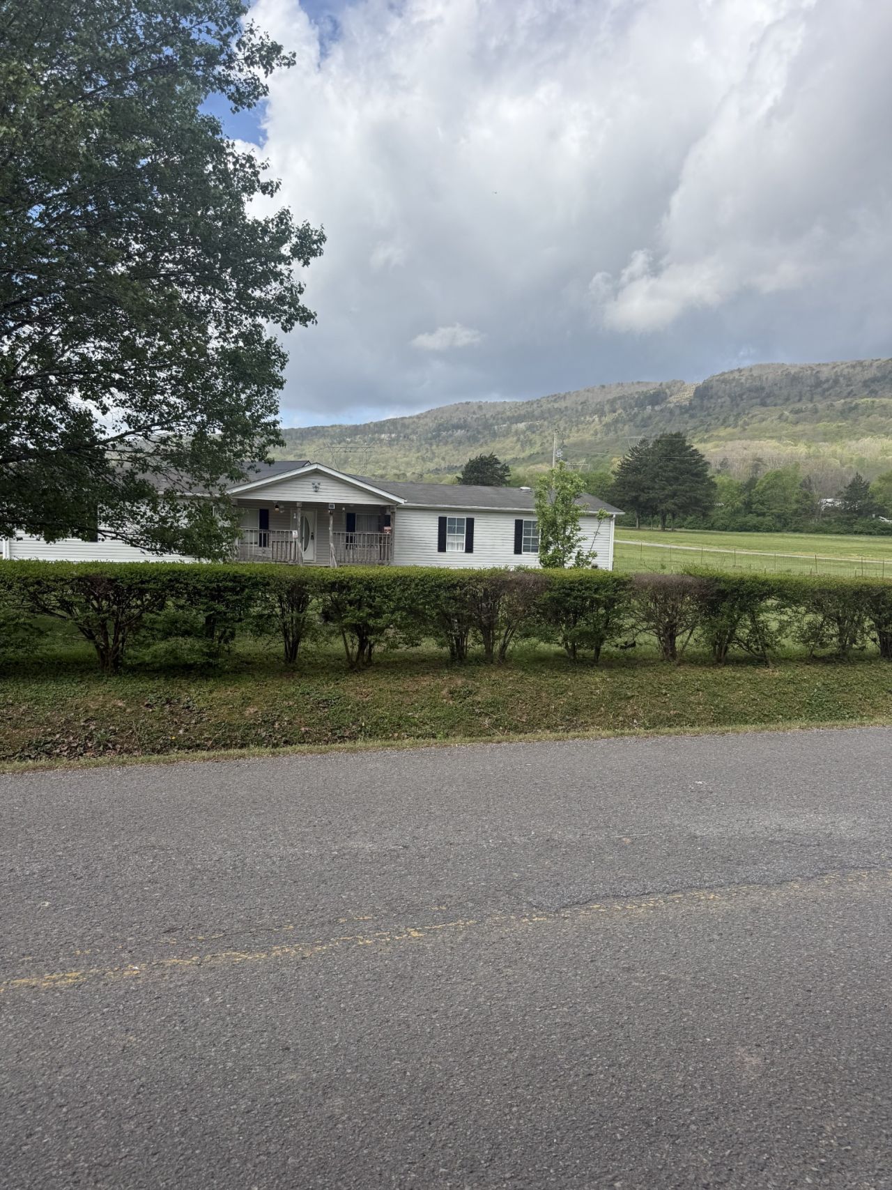 1791 W Valley Rd , Whitwell, TN 37397 Main Photo