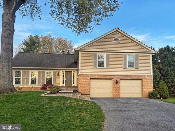 6 CHANCELET COURT, ROCKVILLE, MD 20852