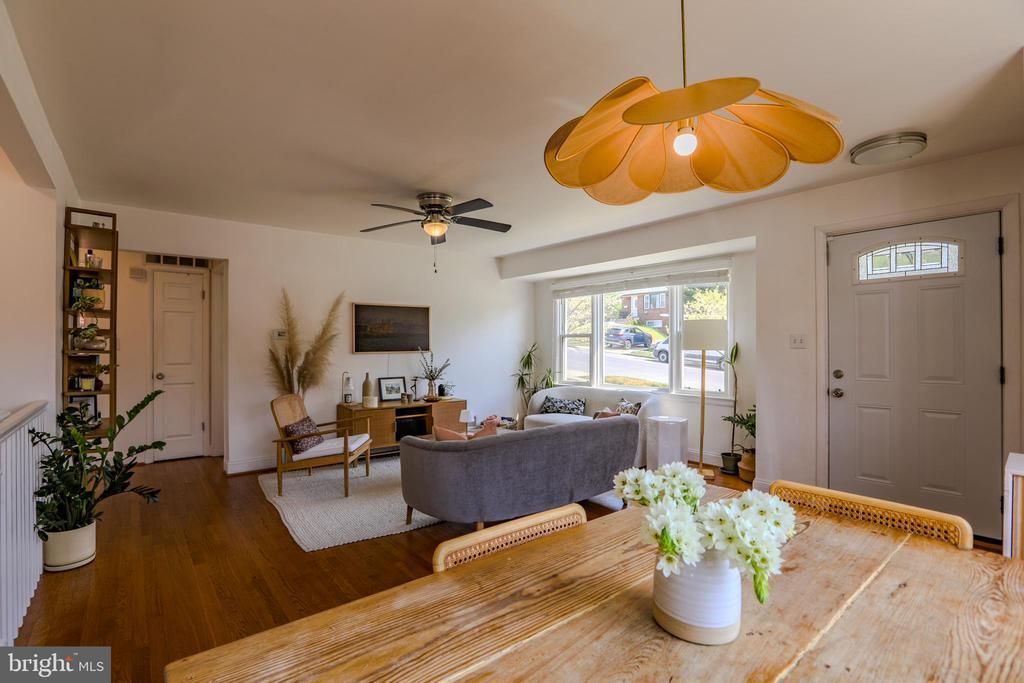 3104 GUMWOOD DRIVE, HYATTSVILLE, MD 20783