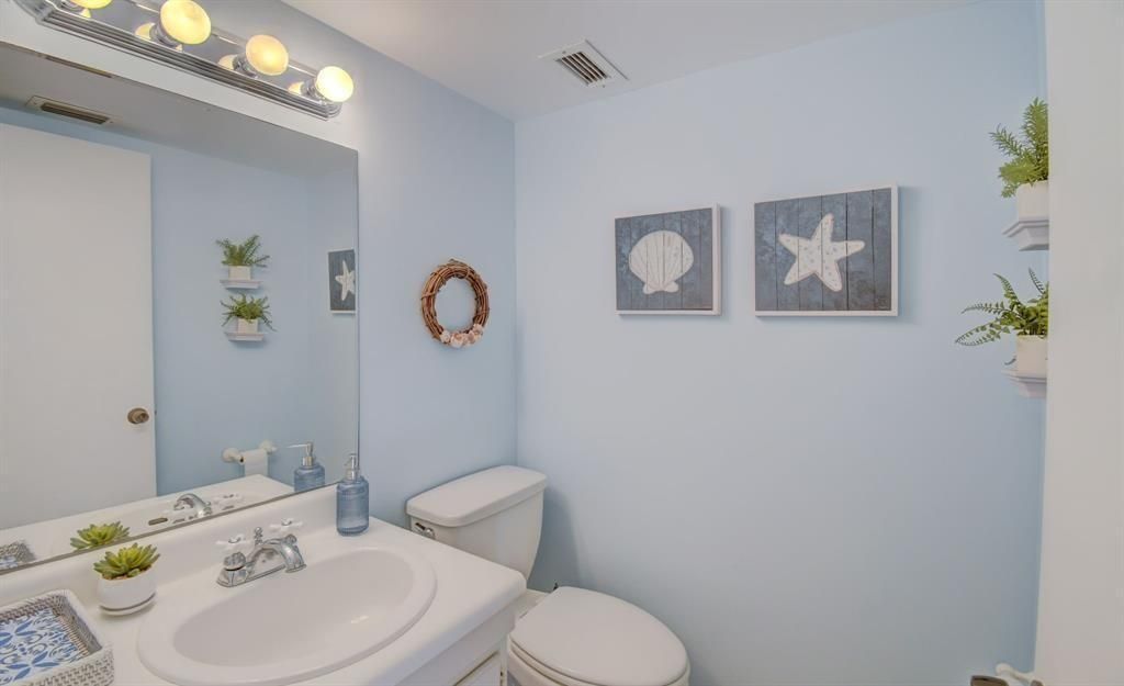 9940 S Ocean Drive, Unit 505, Jensen Beach, FL 34957 Photo