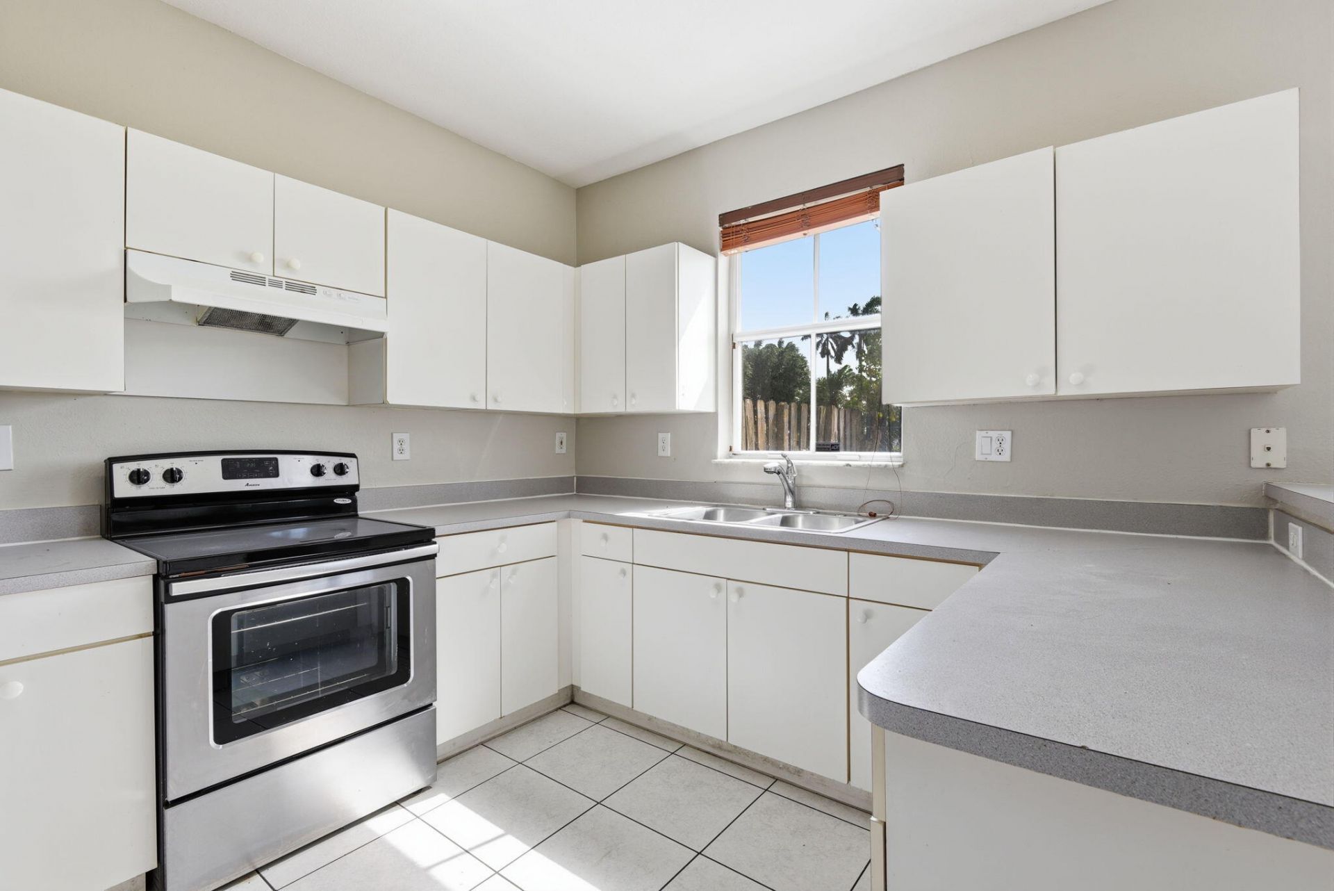 27598 SW 138th Avenue, Homestead, FL 33032 Photo