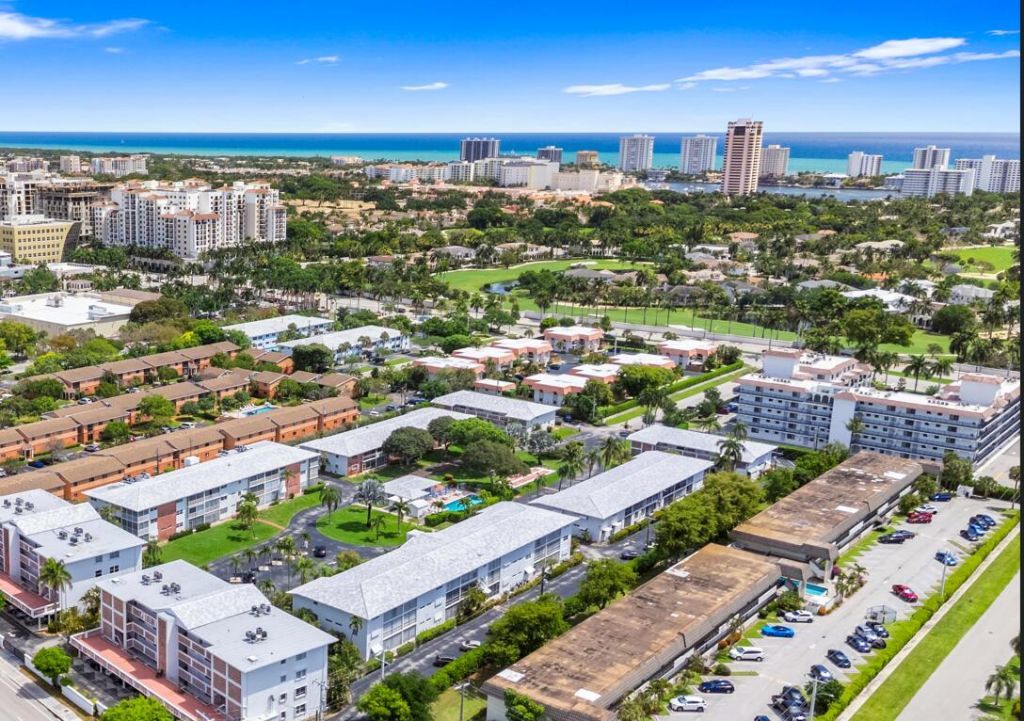 25 SE 13th Street, Unit B3, Boca Raton, FL 33432 Photo