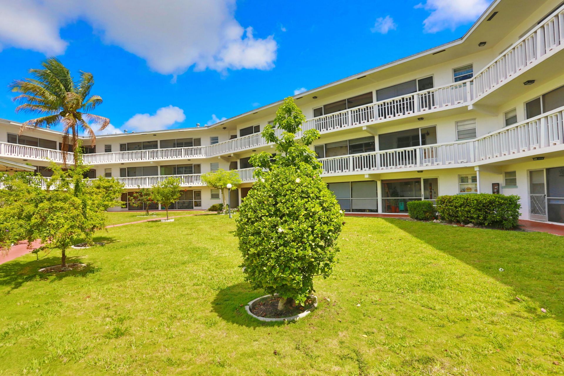 600 Pine Drive, Unit 209, Pompano Beach, FL 33060 Photo