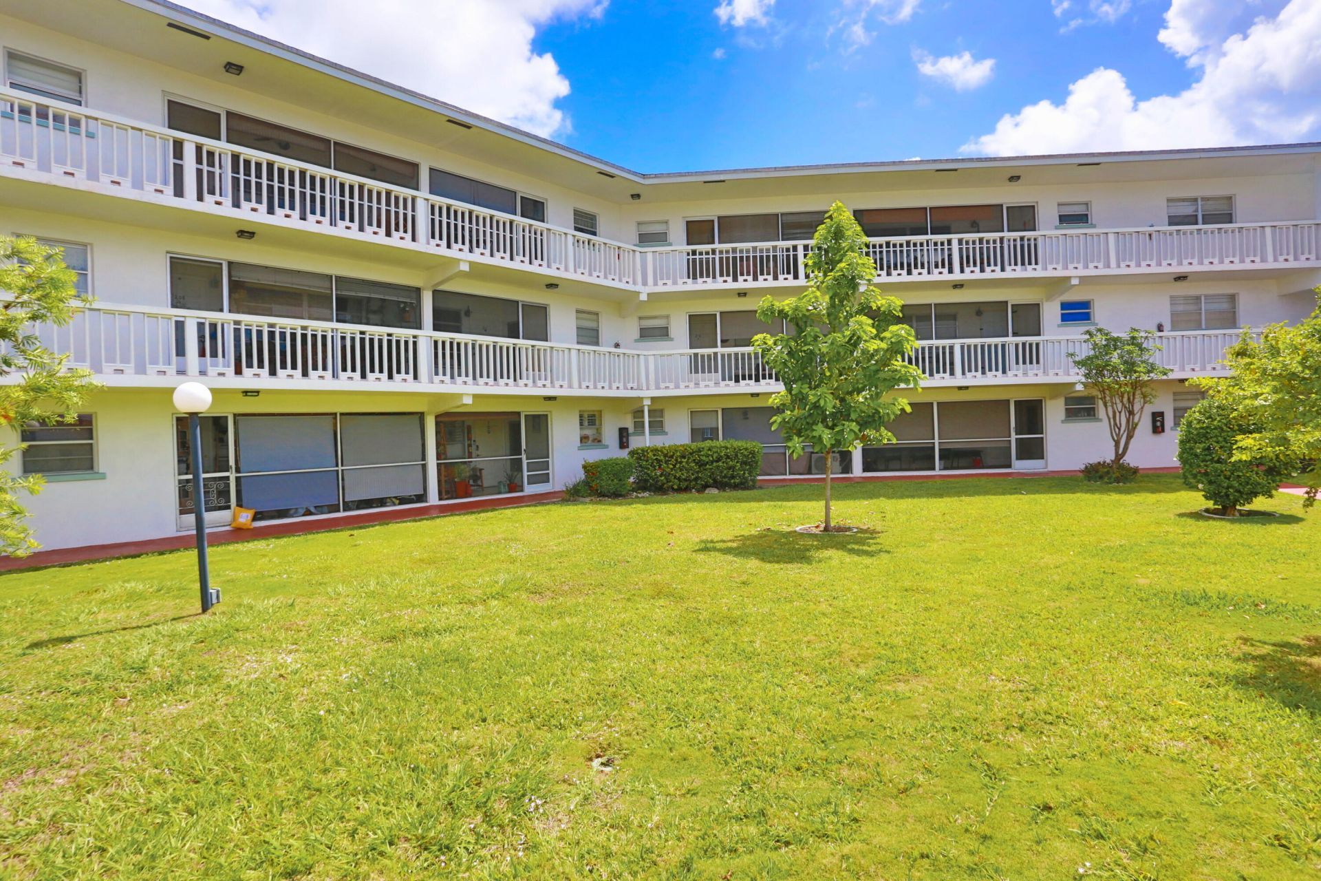 600 Pine Drive, Unit 209, Pompano Beach, FL 33060 Photo