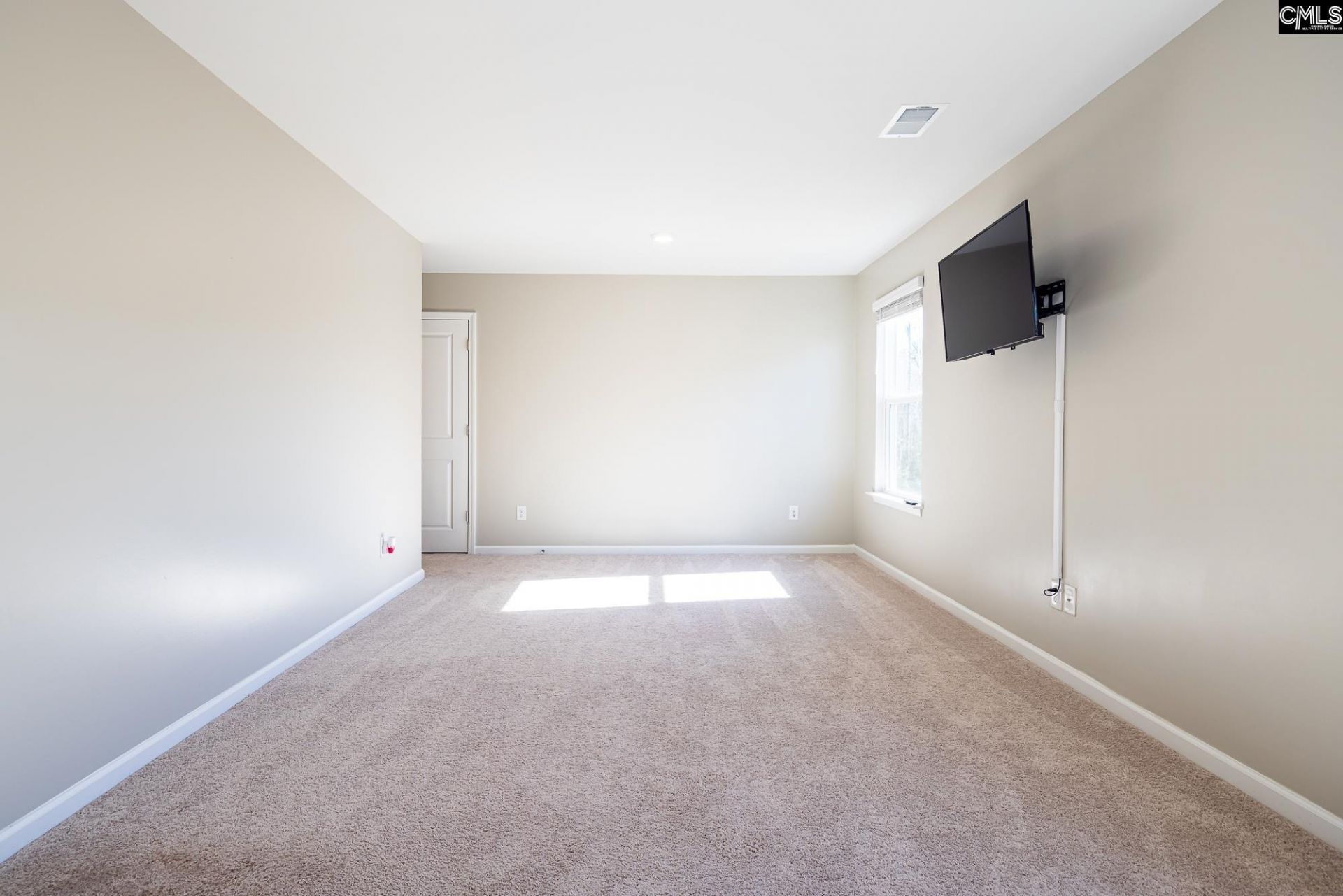 833 Kirby Court  Photo 11