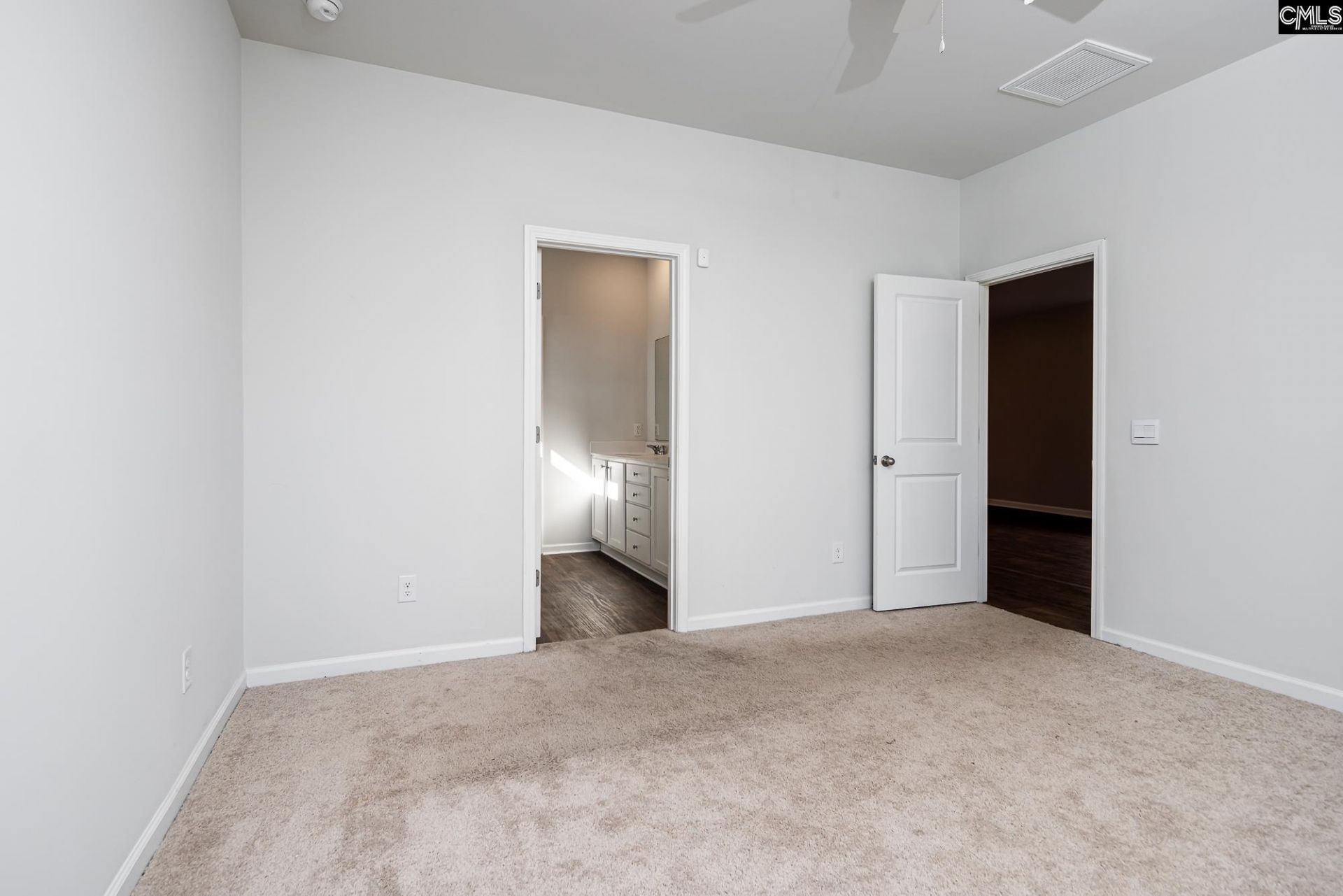 833 Kirby Court  Photo 6