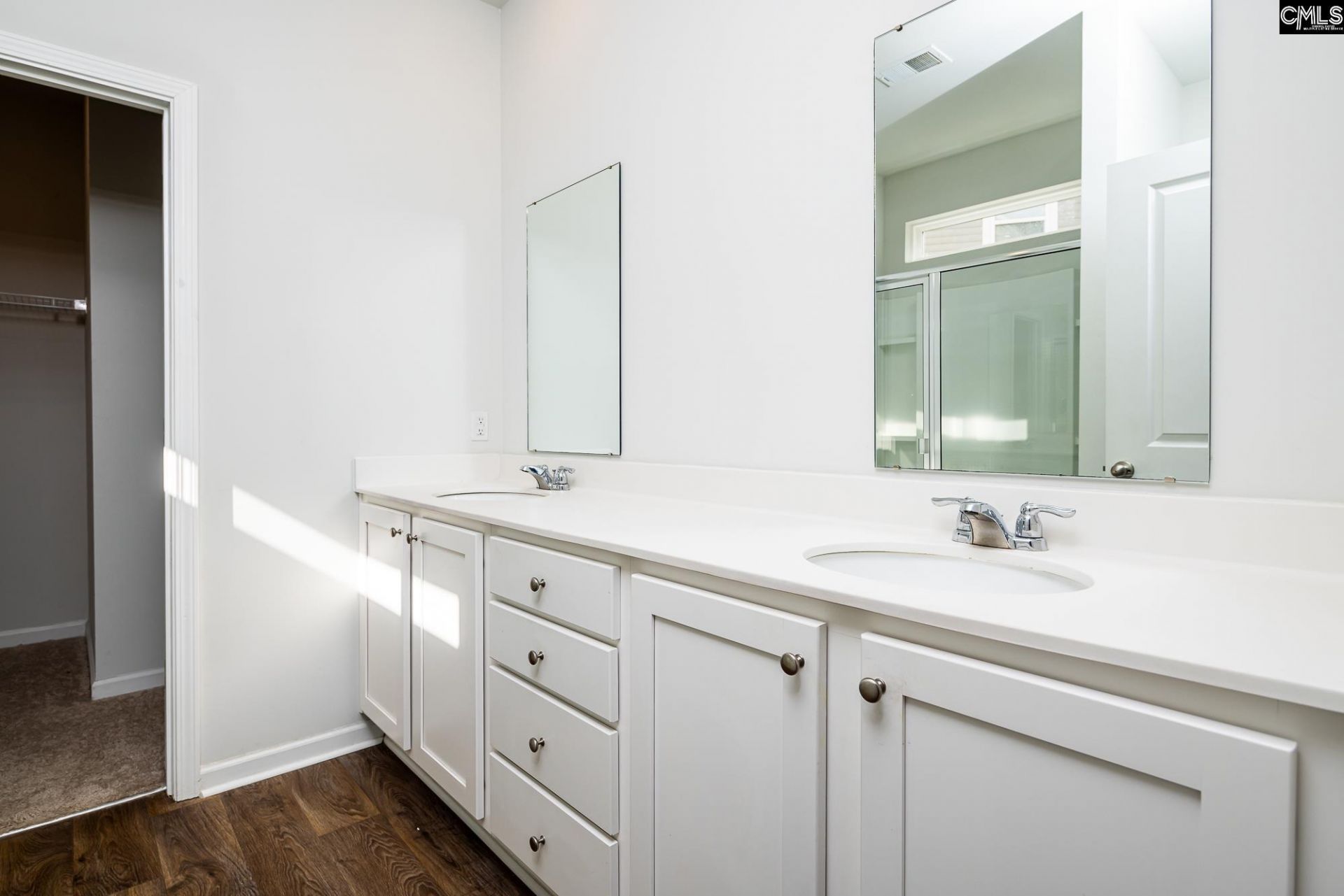 833 Kirby Court  Photo 7