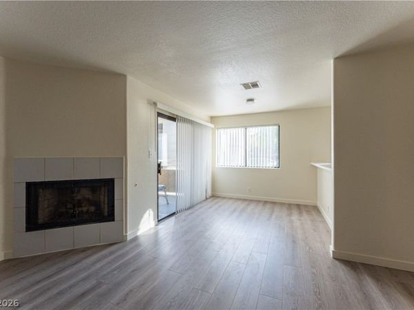 5064 S Rainbow Boulevard, Unit 101, Las Vegas, NV 89118