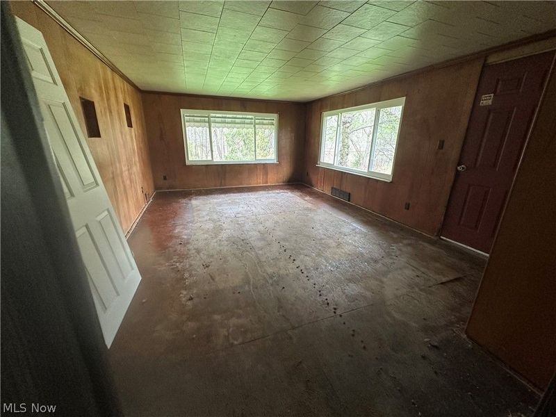 46131 Mort Drive, East Liverpool, OH 43920 Photo 5