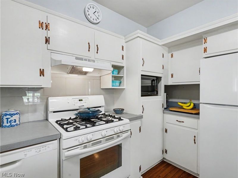 148 Rentham Road, Akron, OH 44313 Photo 12