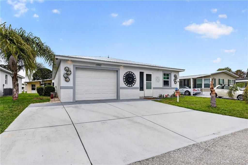 13981 Adelfa Avenue, Fort Pierce, FL 34951 Photo