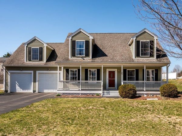 11 Maize Drive, Somersworth, NH 03878