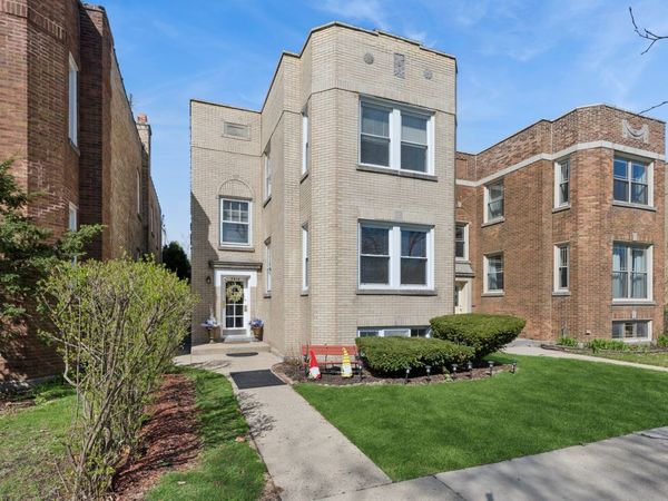 7918 Karlov Avenue , Skokie, IL 60076