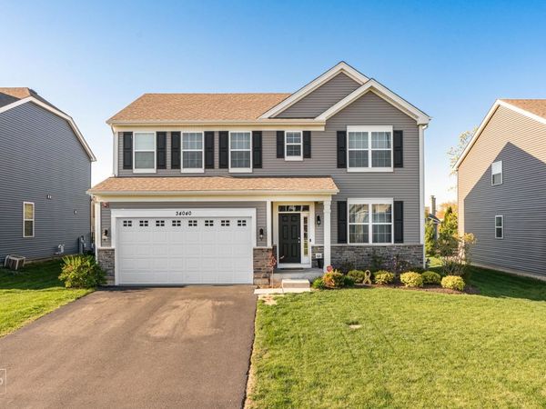 34040 N Jenna Lane , Gurnee, IL 60031