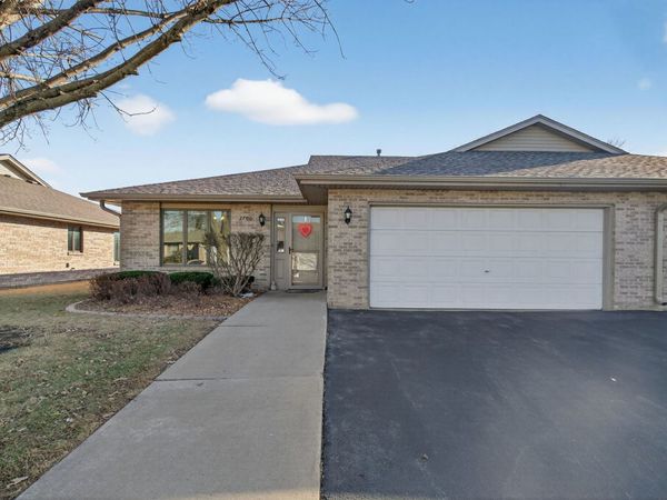 2700 Eagle Drive , Unit 2700, Joliet, IL 60436