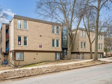 1405 E 40th Street, Unit 18F, Minneapolis, MN 55407