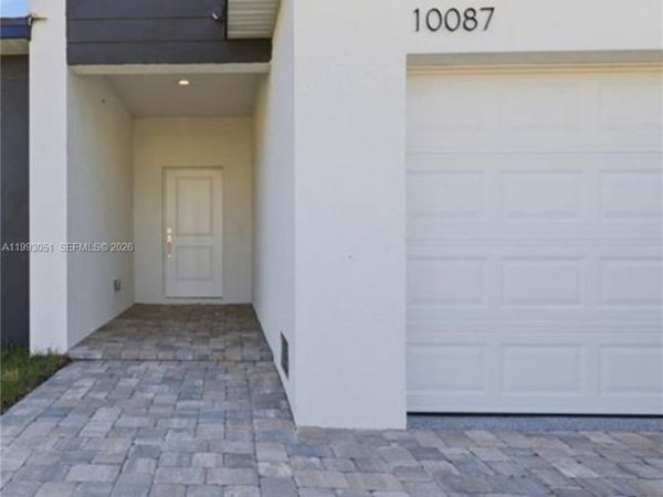 10087 Amicola Street, Port Charlotte, FL 33981