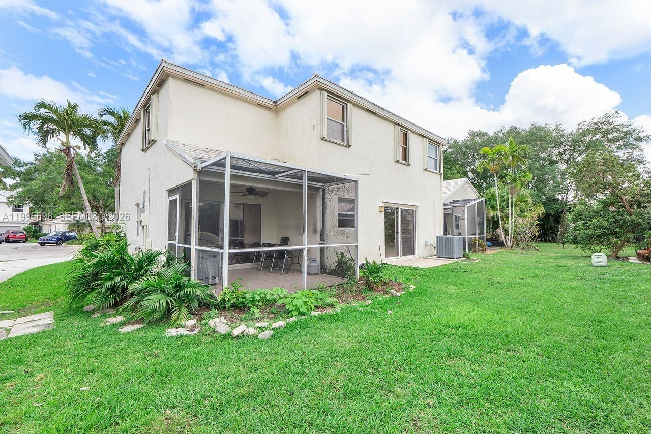 9602 NW 8th Cir, Plantation, FL 33324 Photo