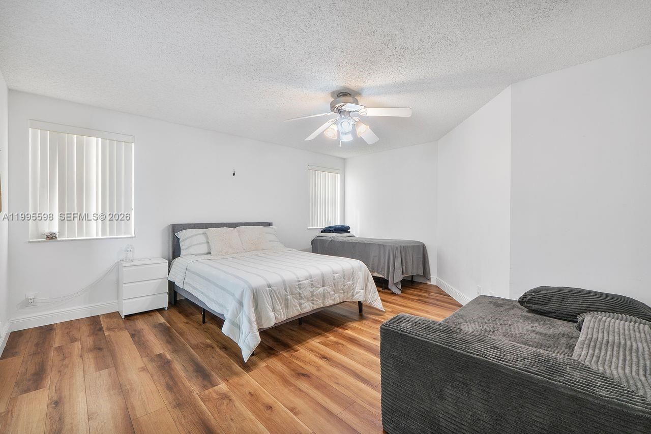 9602 NW 8th Cir, Plantation, FL 33324 Photo