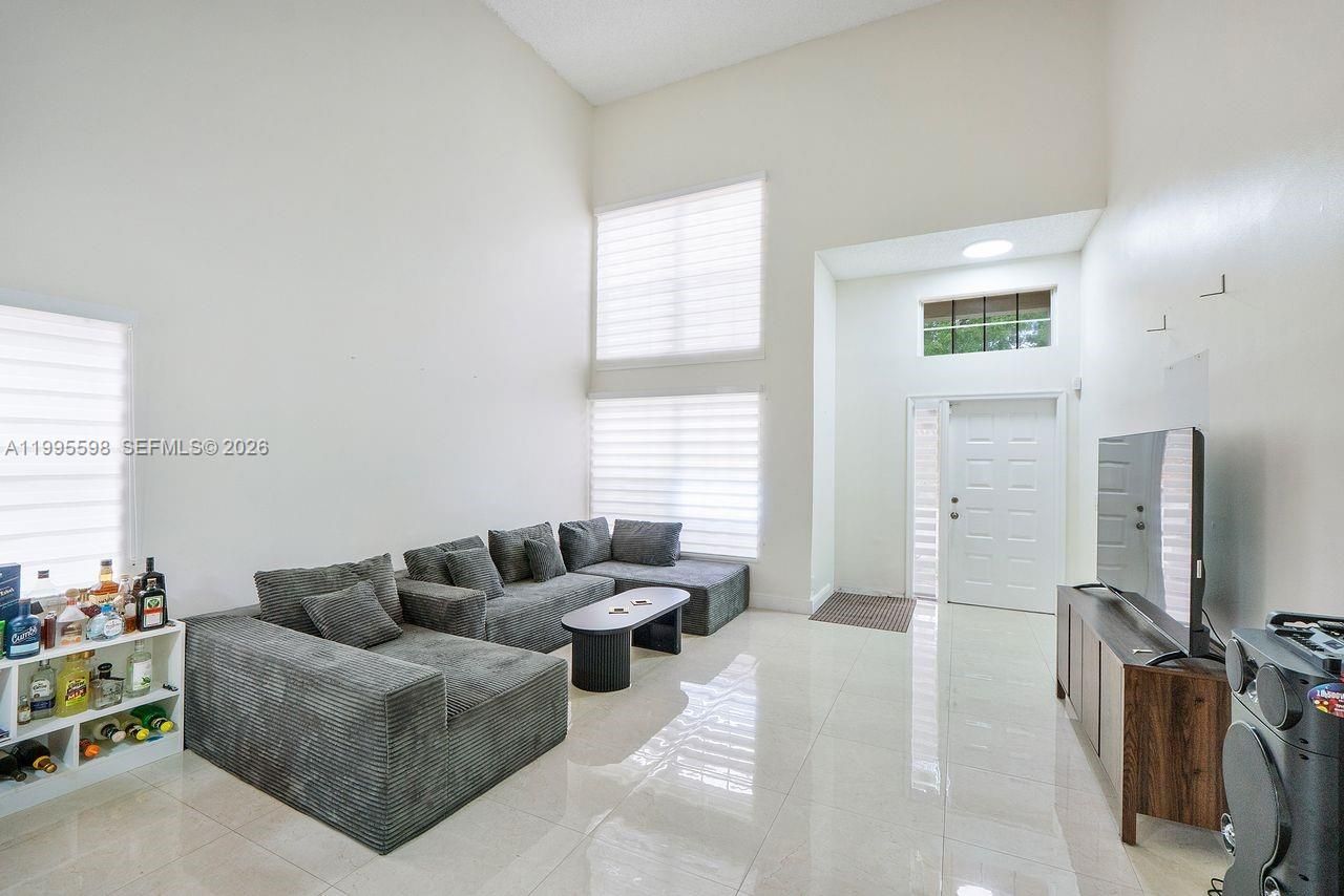 9602 NW 8th Cir, Plantation, FL 33324 Photo