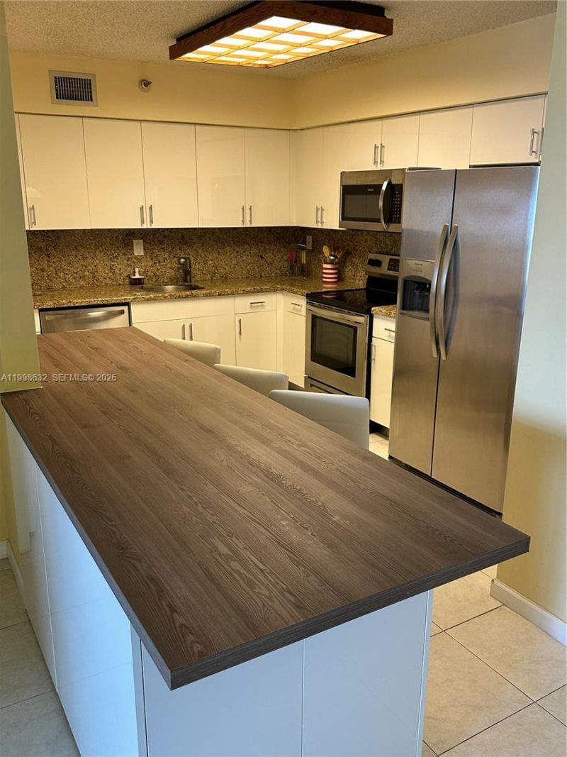 3530 Mystic Pointe Dr, Unit 2607, Aventura, FL 33180 Photo