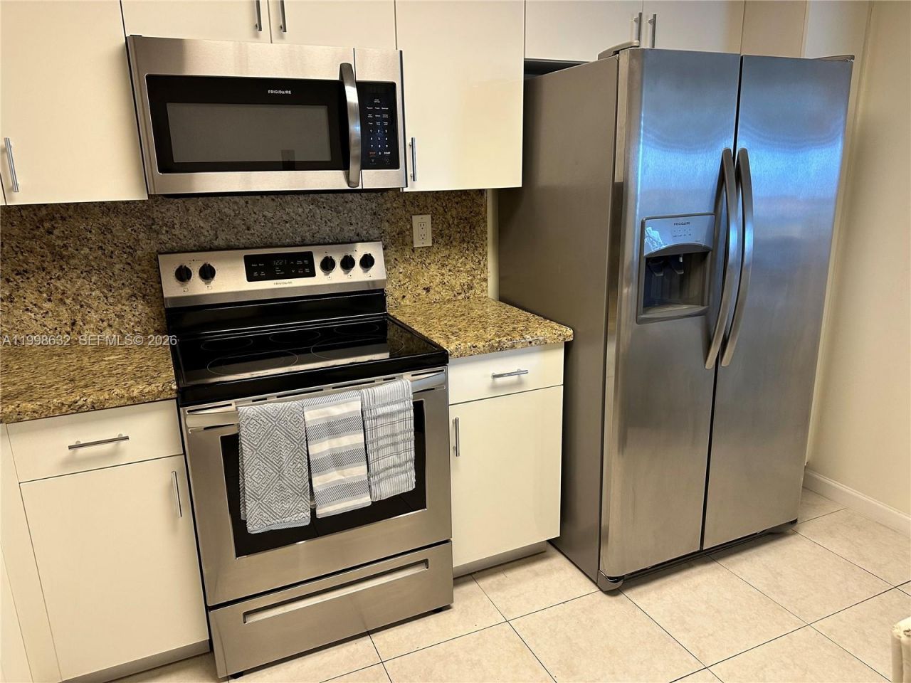 3530 Mystic Pointe Dr, Unit 2607, Aventura, FL 33180 Photo