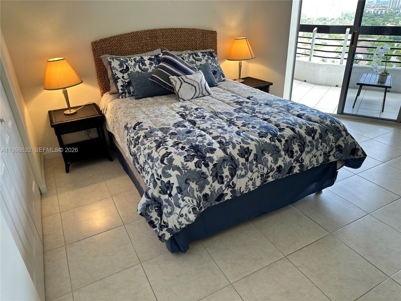 3530 Mystic Pointe Dr, Unit 2607, Aventura, FL 33180 Photo