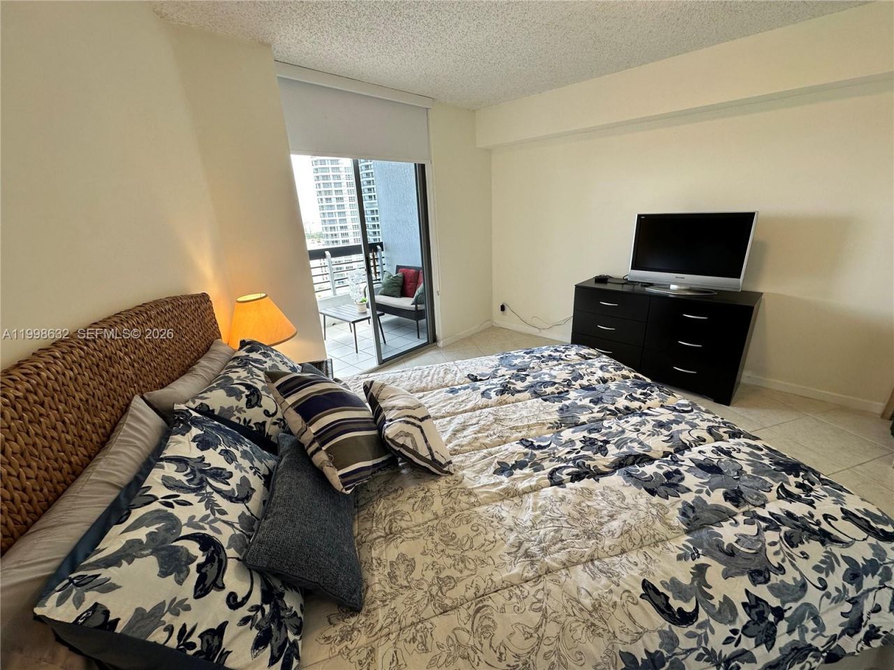 3530 Mystic Pointe Dr, Unit 2607, Aventura, FL 33180 Photo