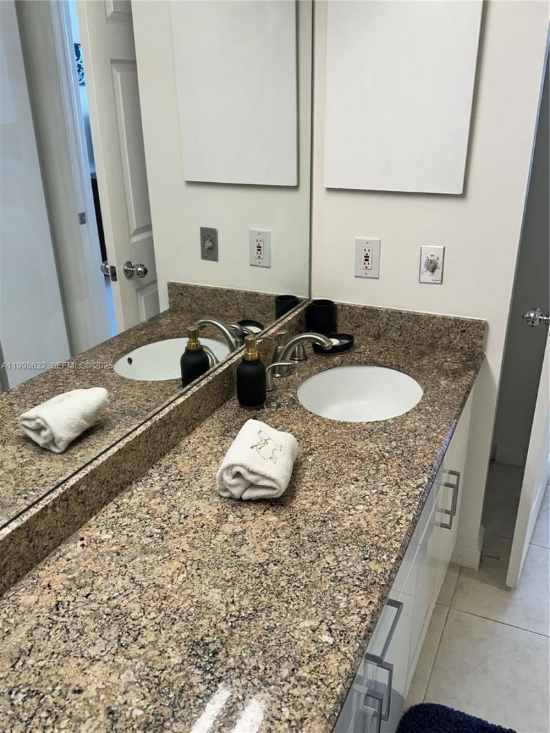 3530 Mystic Pointe Dr, Unit 2607, Aventura, FL 33180 Photo