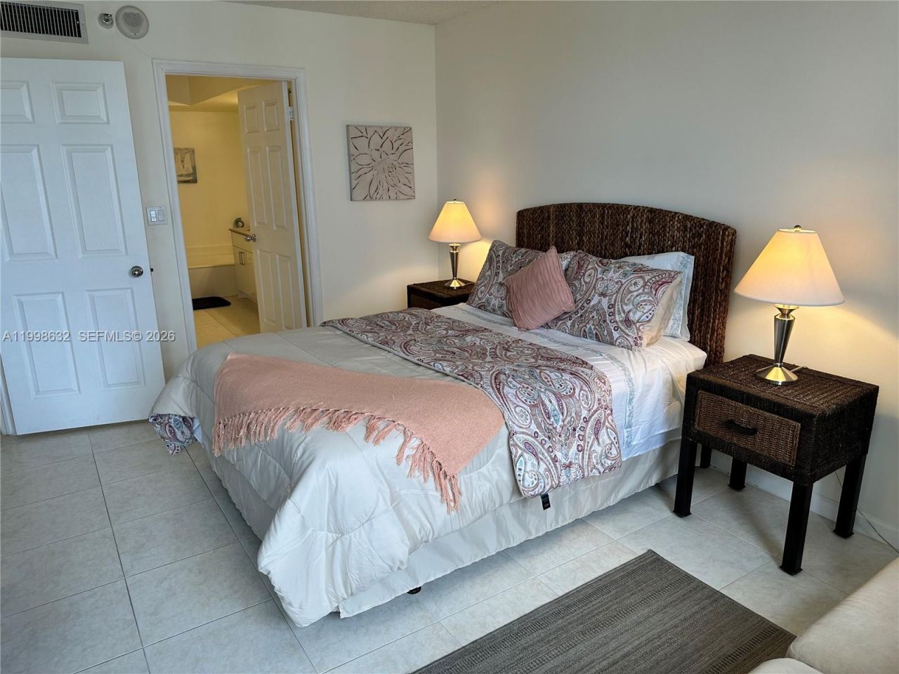 3530 Mystic Pointe Dr, Unit 2607, Aventura, FL 33180 Photo