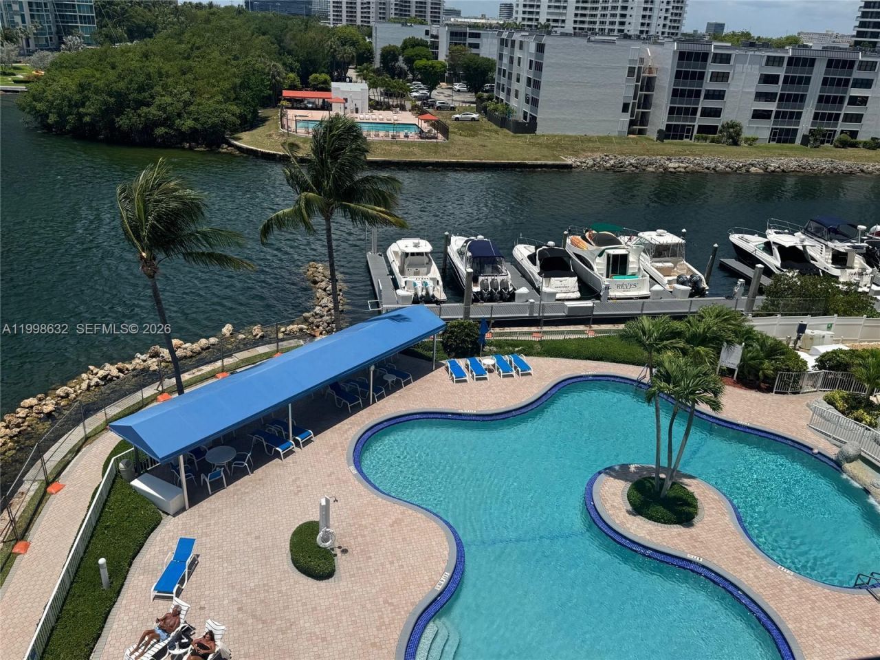 3530 Mystic Pointe Dr, Unit 2607, Aventura, FL 33180 Photo