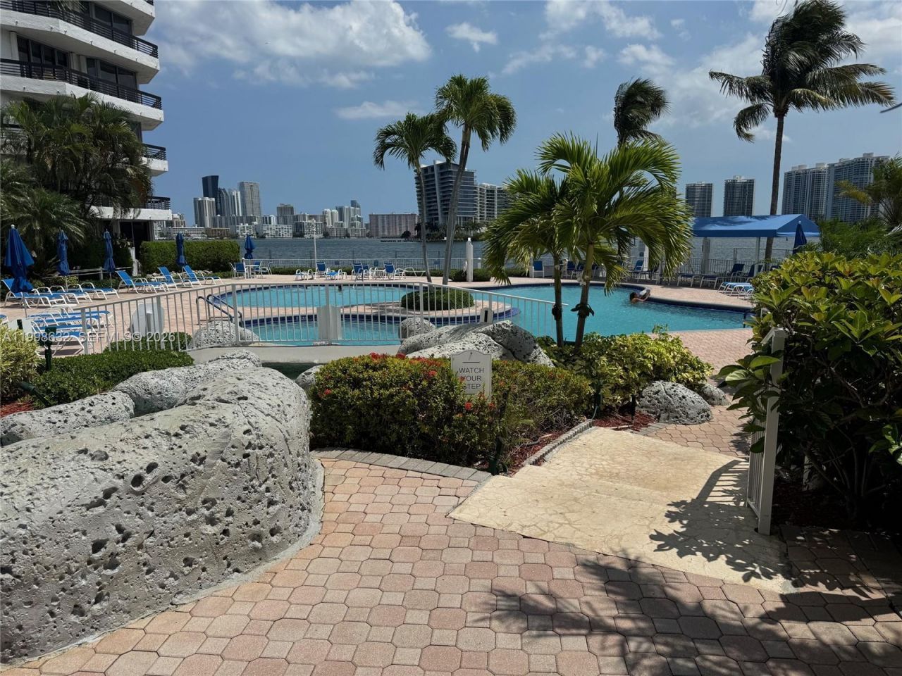 3530 Mystic Pointe Dr, Unit 2607, Aventura, FL 33180 Photo