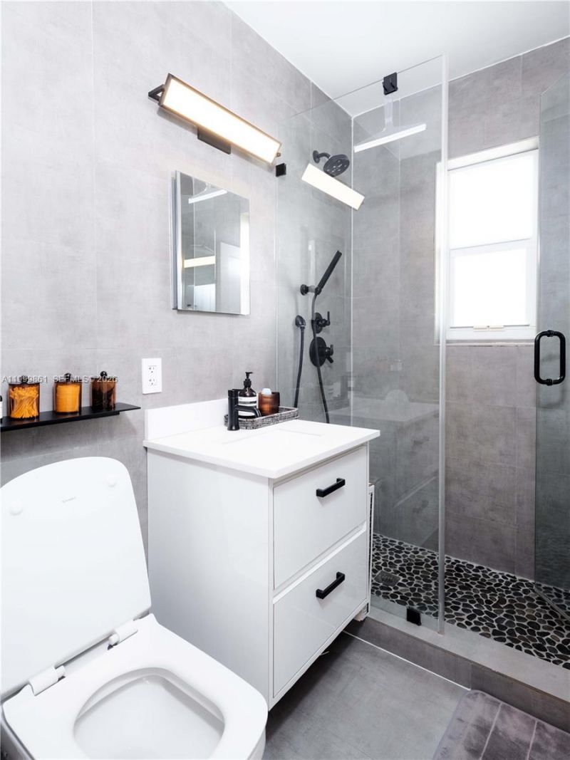 455 NE 111th St, Miami, FL 33161 Photo