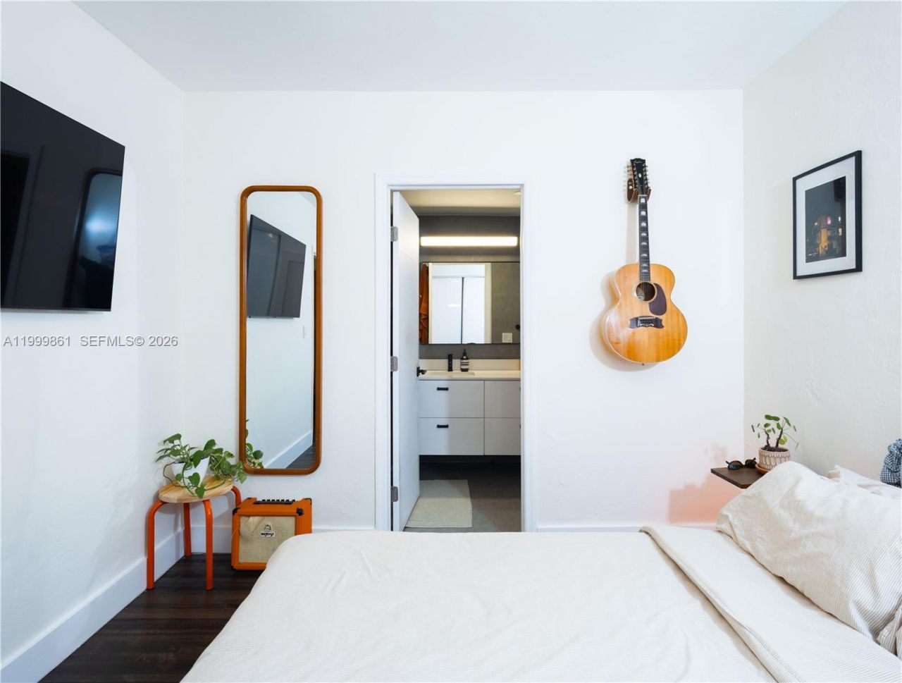 455 NE 111th St, Miami, FL 33161 Photo