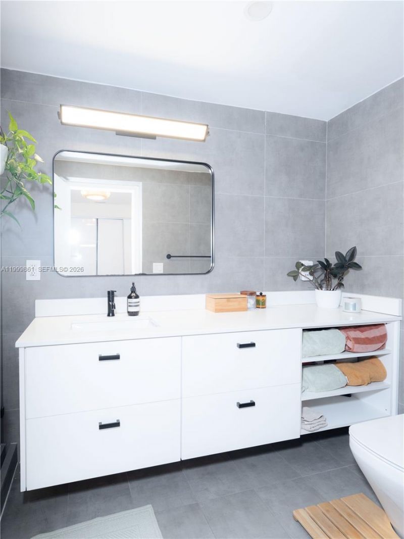 455 NE 111th St, Miami, FL 33161 Photo