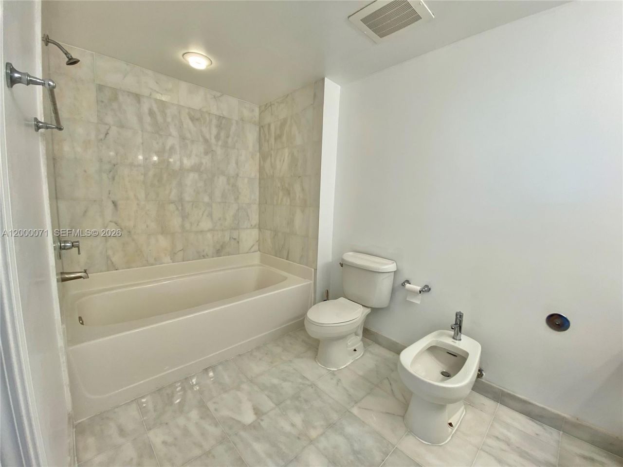 601 NE 36th St, Unit 1103, Miami, FL 33137 Photo