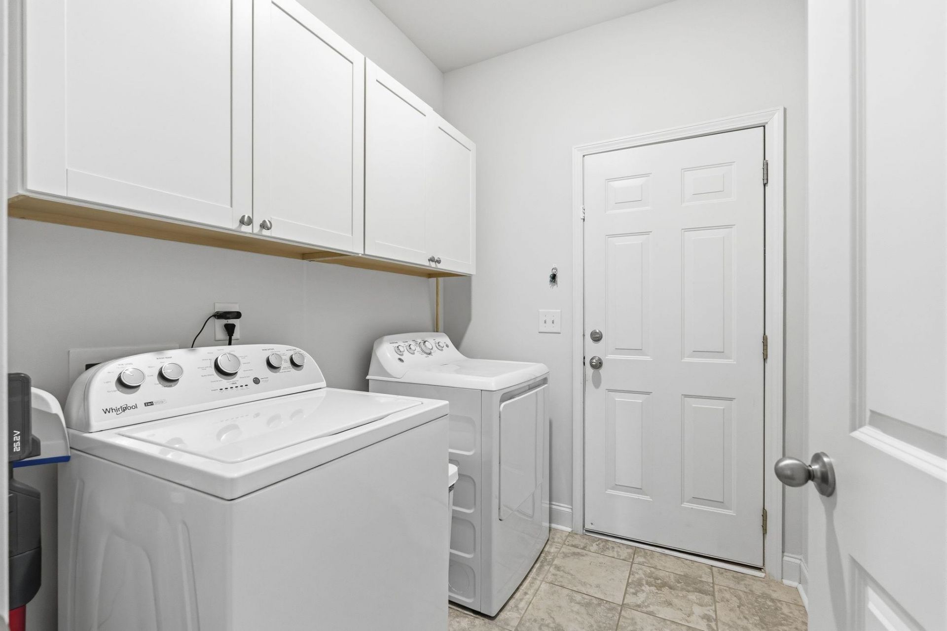 2621 Goldfinch Dr. Photo 35